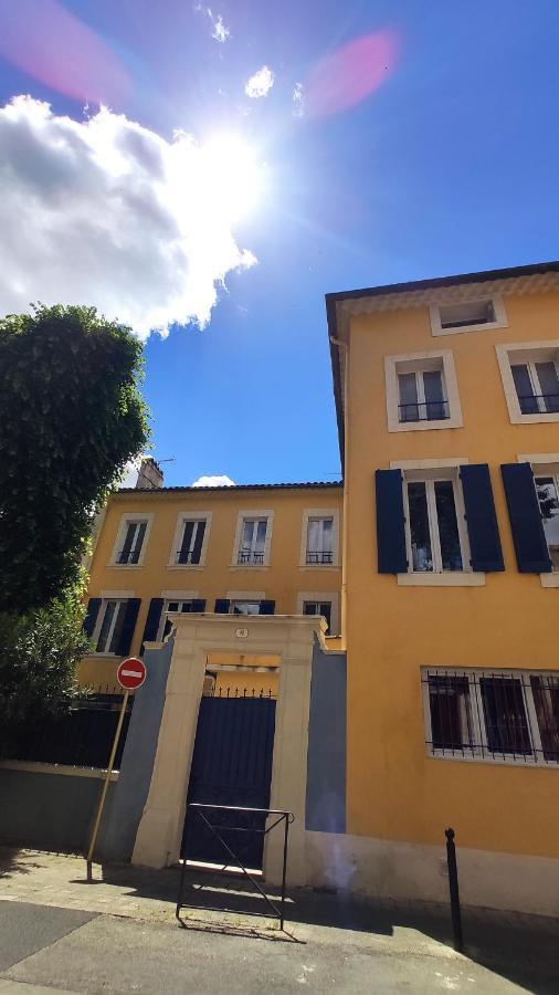 A Deux Pas Du Theatre Apartment Orange  Luaran gambar